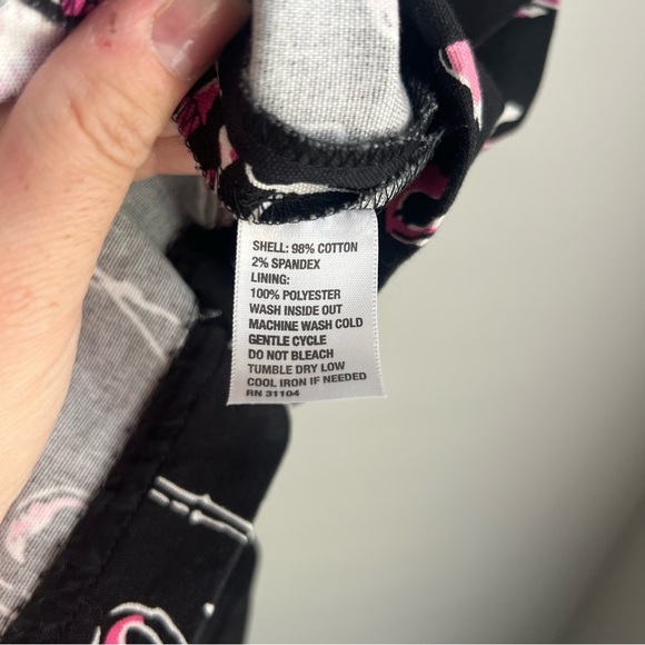 Crown & Ivy Black Black & Pink Flamingo Dress -Size 12P - Picture 10 of 13